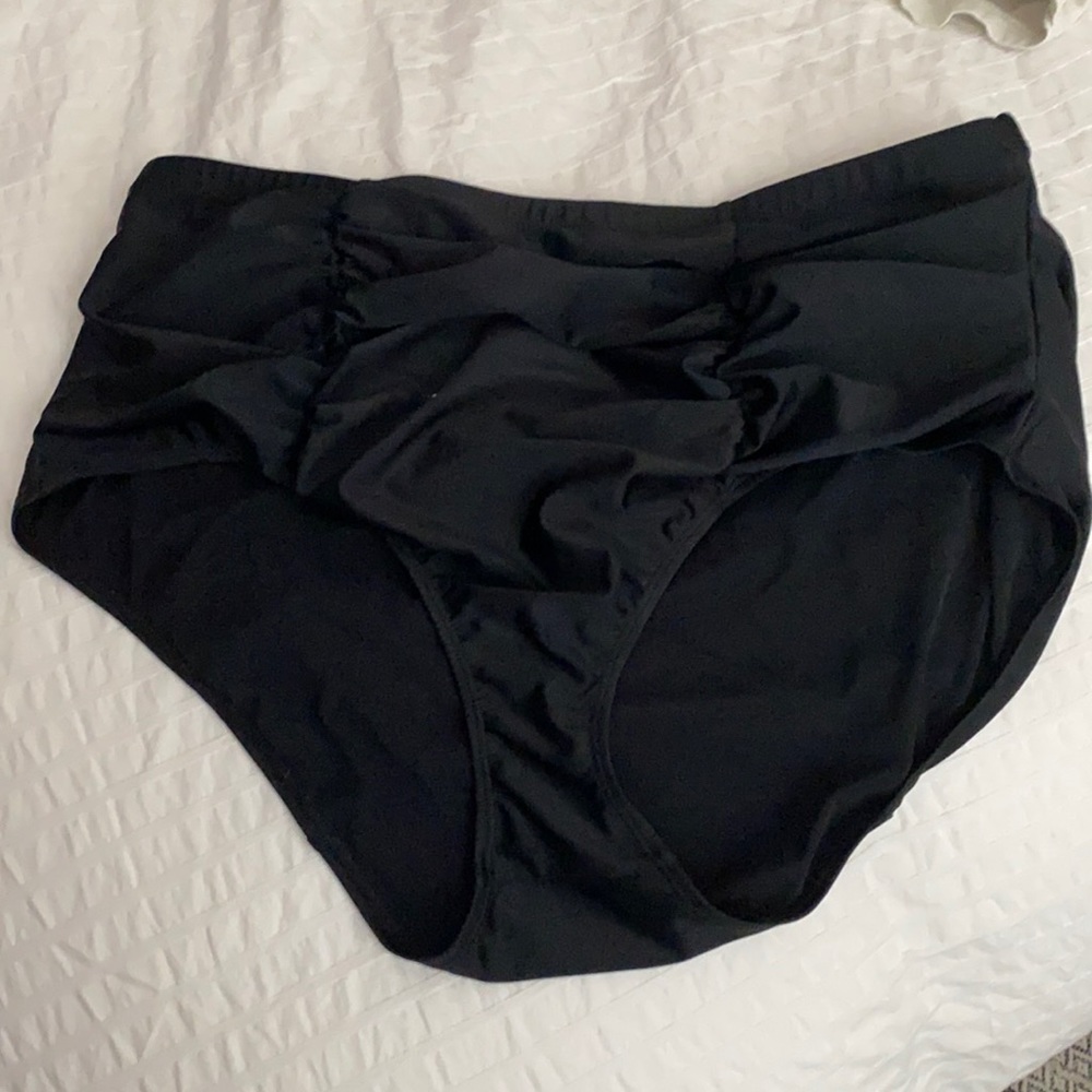 Torrid black ruched bikini bottom